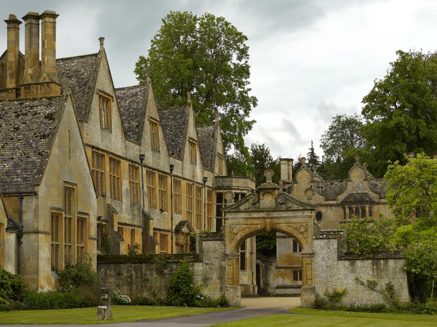 Burford on the Hill - Wonderful Winchcombe Stanway House and Gardens