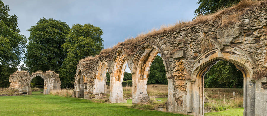 Burford on the Hill - Wonderful Winchcombe Hailes Abbey